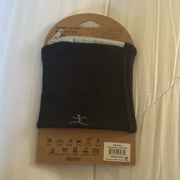 NEW FIT WRIST ACTIVE WRIST WALLET - Picture 2 of 2